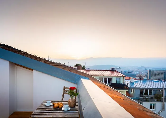 Апартаменты Old View Rooftop With Ac