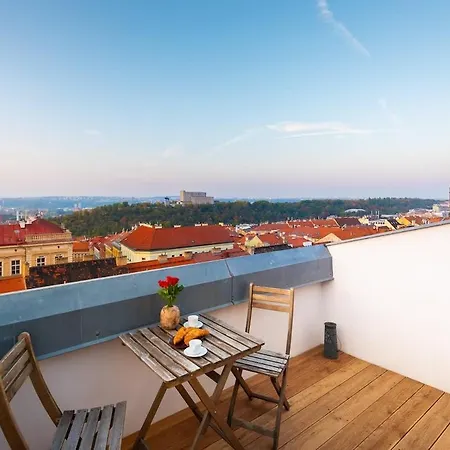 Old View Rooftop With Ac Prag